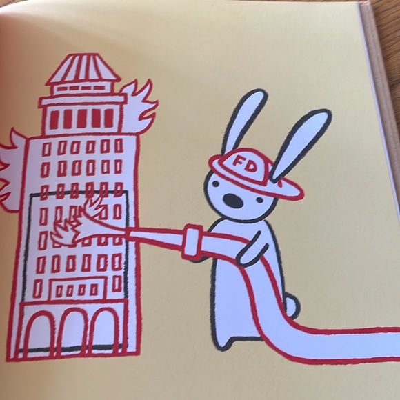 Not a Box Hardcover Book by Antoinette Portis - Picture 8 of 10